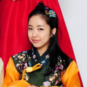 설윤 이미지
