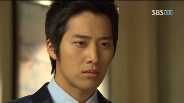 9회 태양을 삼켜라 썸네일