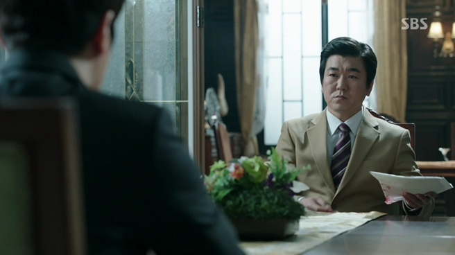 야망 드러낸 신규진 비서실장, 김도진에 '나만의 정권 갖고 싶다' [쓰리데이즈] 썸네일