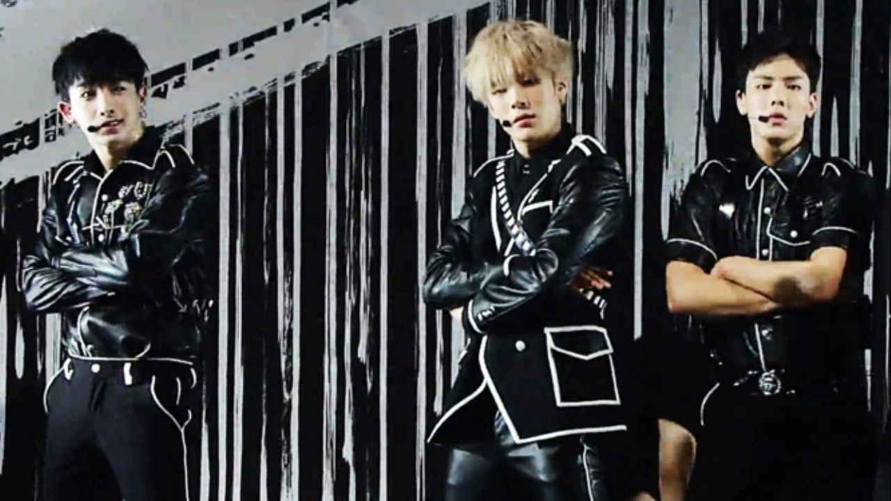 우리의 마음을 훔치러 온 MONSTA X의 '무단침입' 썸네일