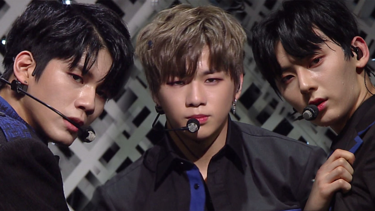 컴백 'Wanna One'의 한층 성숙해진 무대 'INTRO Beautiful' 썸네일