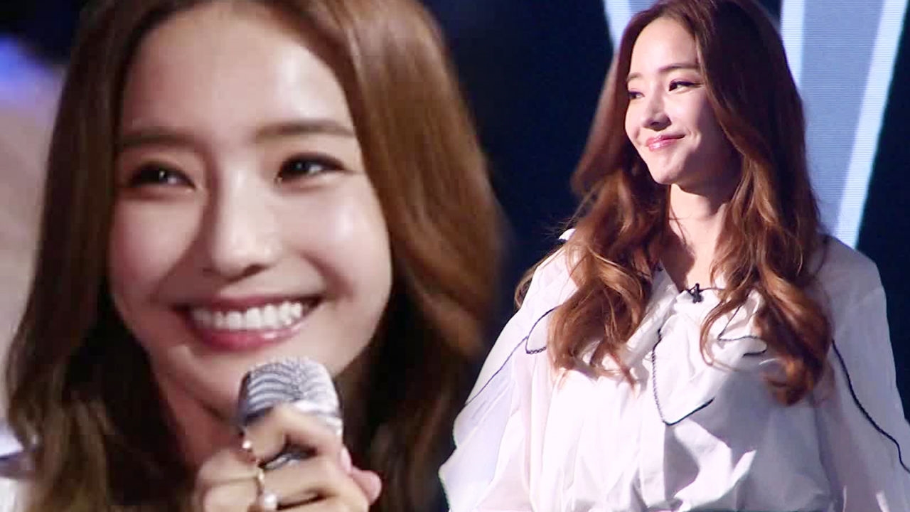 “너무 떨려요” 한채영, 한국의 바비 인형 포스로 '우아한 등장' 썸네일