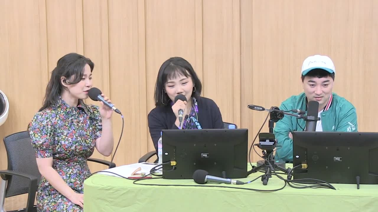 바버렛츠만의 스타일로 부르는 '모모랜드-뿜뿜' 썸네일