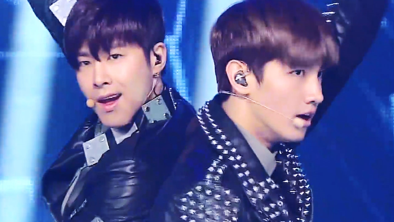'동방신기'의 드라마틱한 퍼포먼스 'Humanoids' 썸네일