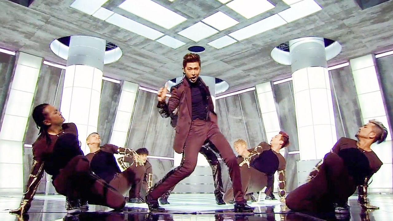 전 세계가 주목하는 '동방신기'의 컴백 스페셜! 'Catch Me' 썸네일