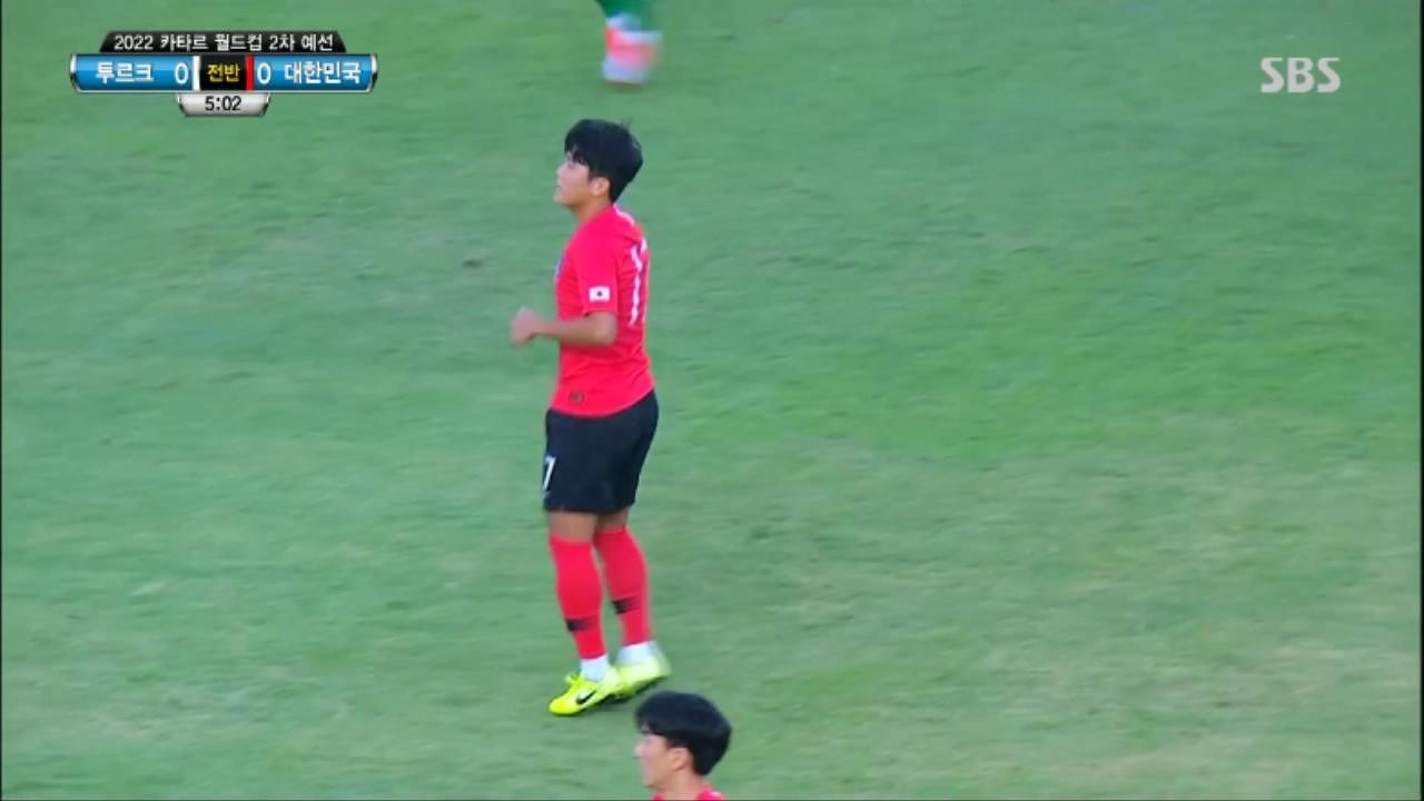 [대한민국 vs 투르크메니스탄] 첫 슈팅 헤더로 노려보는 김영권 썸네일