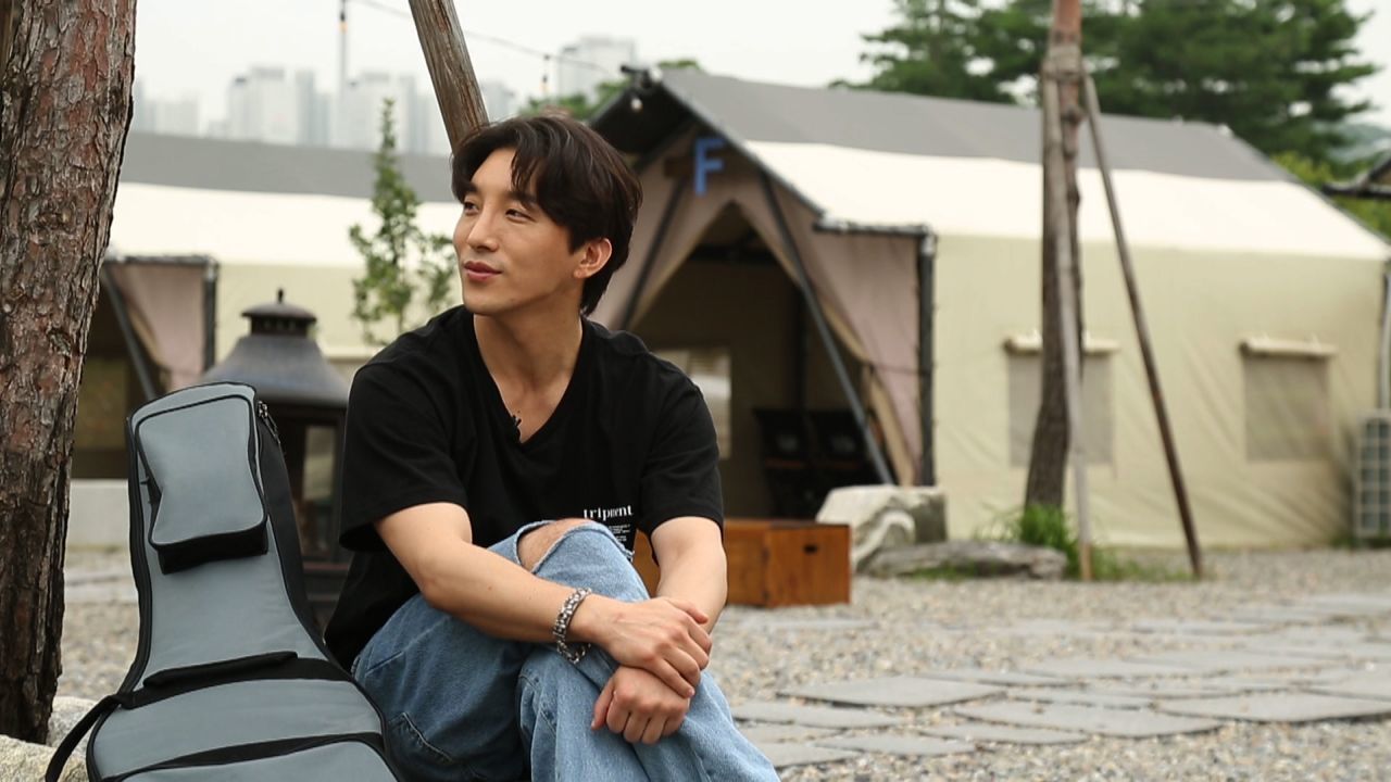 허세 폭발 중인 의문의 남성! 그의 이름? 썸네일