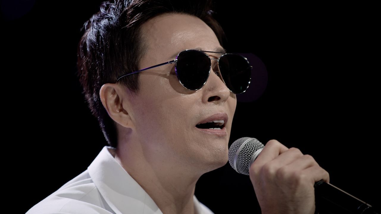 김정민(KIM JUNG MIN) - 정상에서(At the top)ㅣ라이브 온 언플러그드(LIVE ON UNPLUGGED) 김정민 편 썸네일