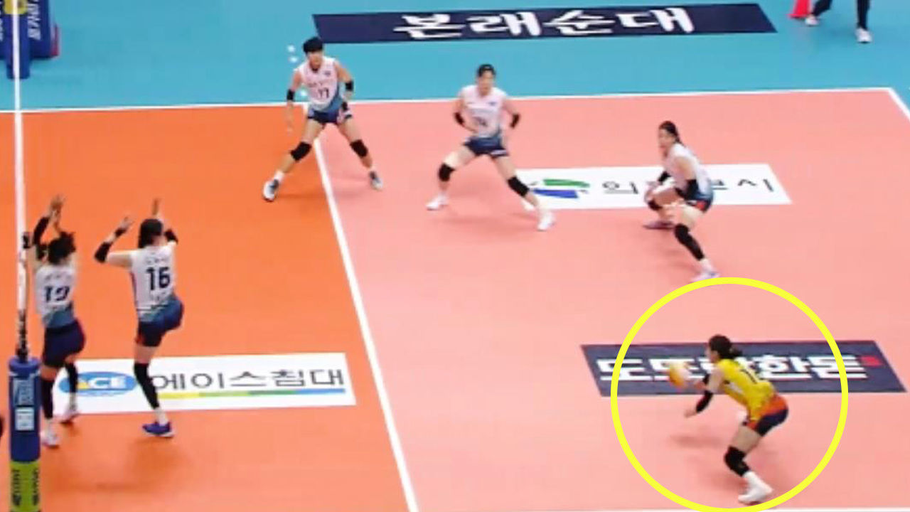 한수진의 몸을 던지는 수비에도 아쉽게 실점하는 GS칼텍스 [흥국생명 vs GS칼텍스] 썸네일