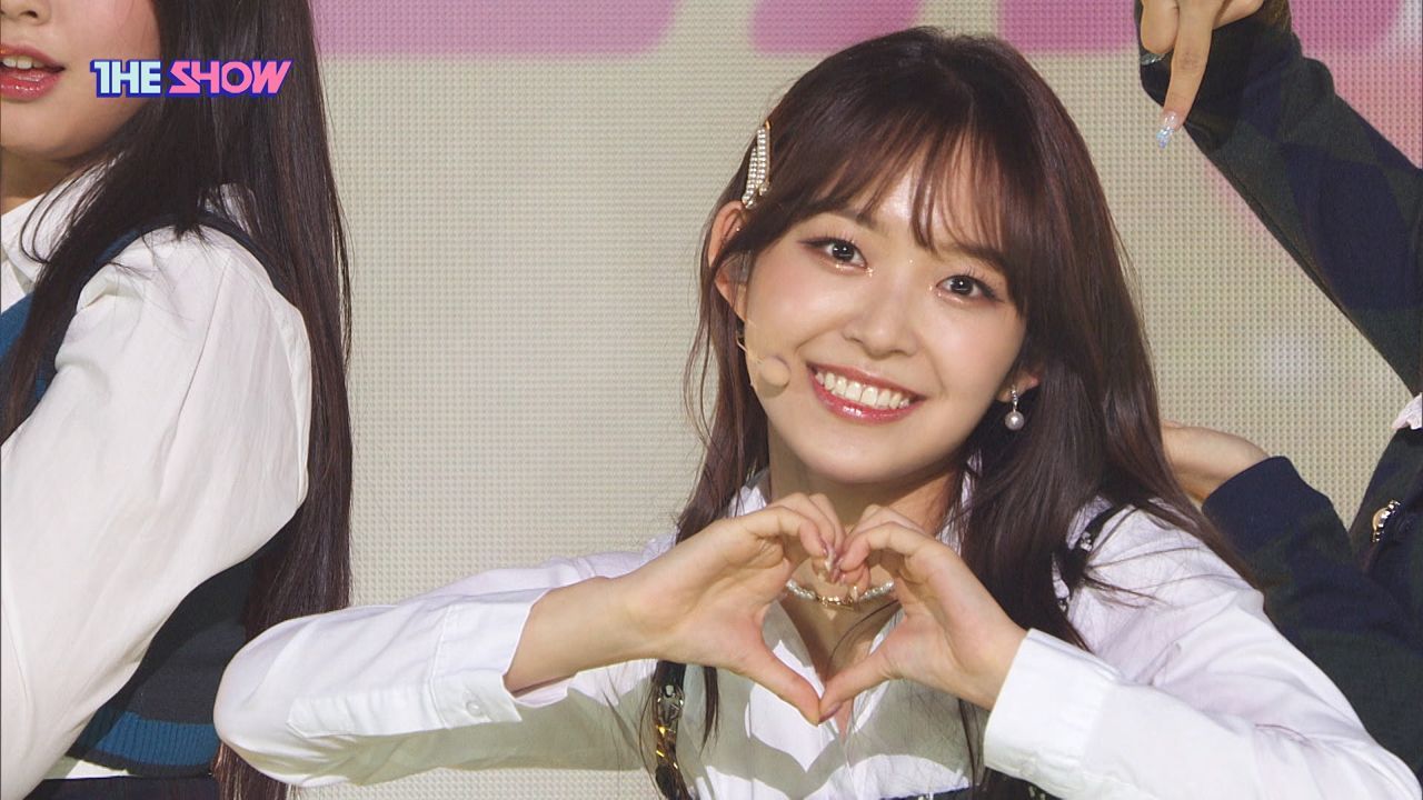 긍정 에너지 뿜뿜, LIGHTSUM 'VIVACE' 썸네일