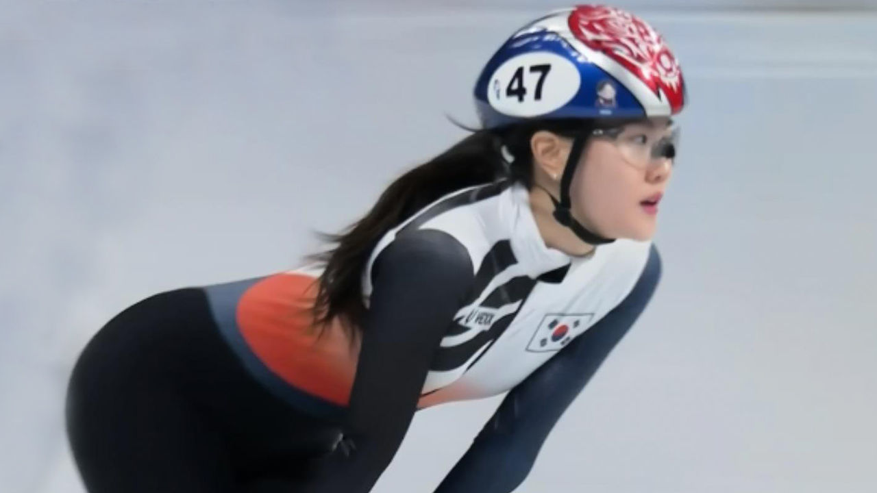 '0.004초 차' 정말 아깝게 3위로 들어오는 이유빈 [쇼트트랙 여자 1000m] 썸네일