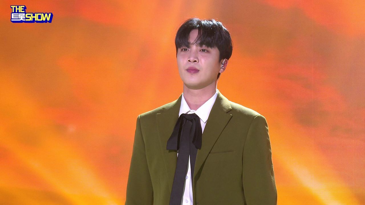 [직캠] 황윤성 - 막걸리 한잔 (강진) | THE 트롯SHOW 220321 썸네일
