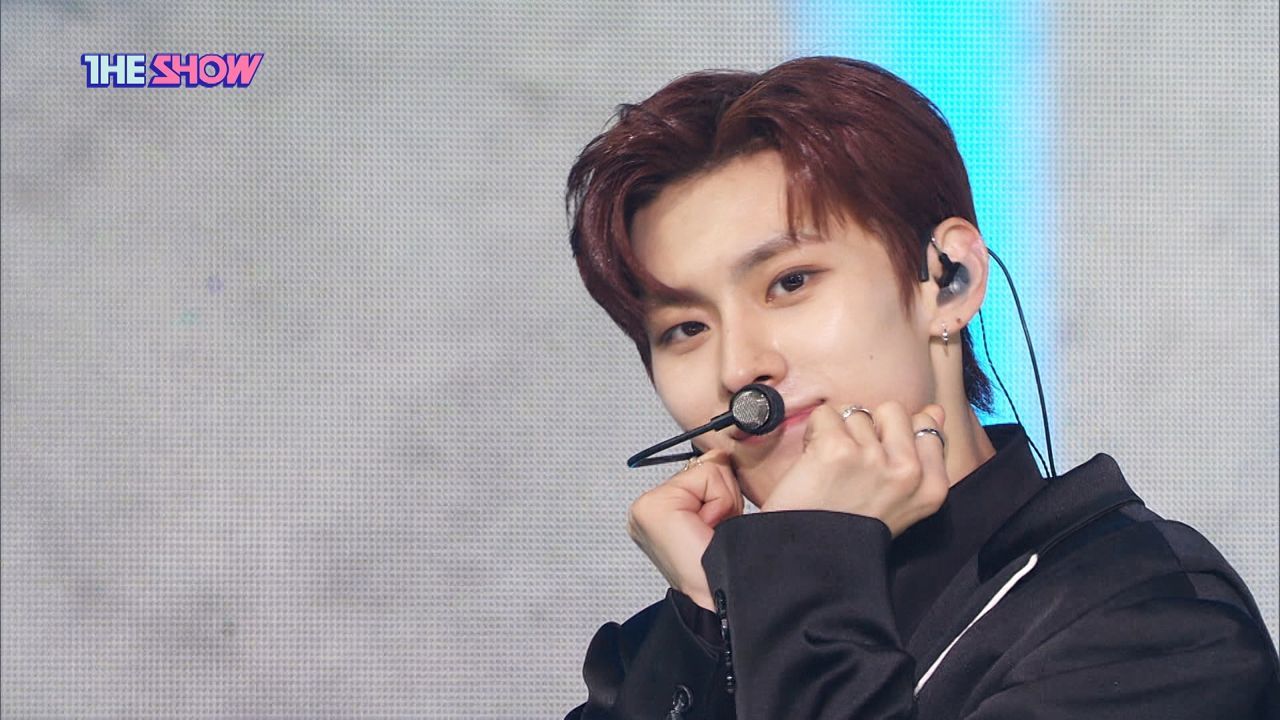 강렬한 리듬, TNX '비켜' 썸네일