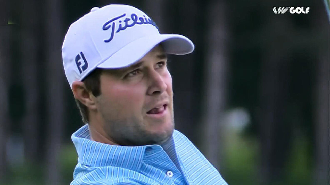 아쉬운 퍼팅으로 추격의 기회 놓치는 피터 율라인 [리브 런던 FR] 썸네일