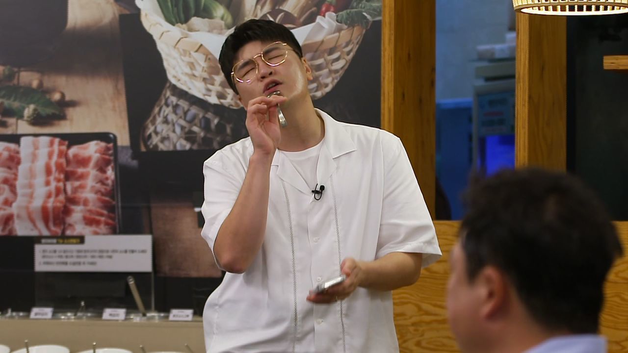 외식day 미공개 버스킹 영상, 신용재's Back!! 용재스타일의 샤이니 썸네일