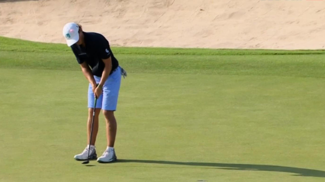 '홍해 바람을 맞으며' 버디 성공하는 제임스 피옷 [리브 골프 제다 2R] 썸네일