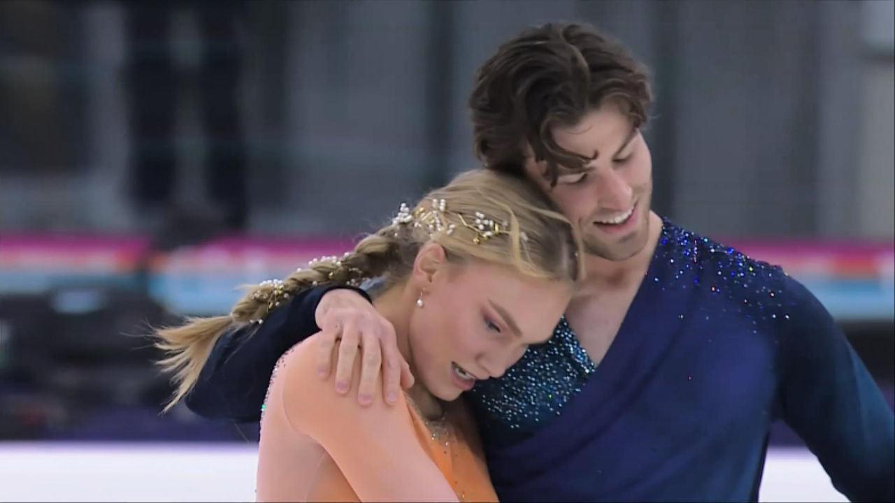 긴장한 모습이 보였던 무대, 피비 베커-제임스 허낸데즈 [주니어 그랑프리 파이널 아이스댄스 프리댄스] 썸네일