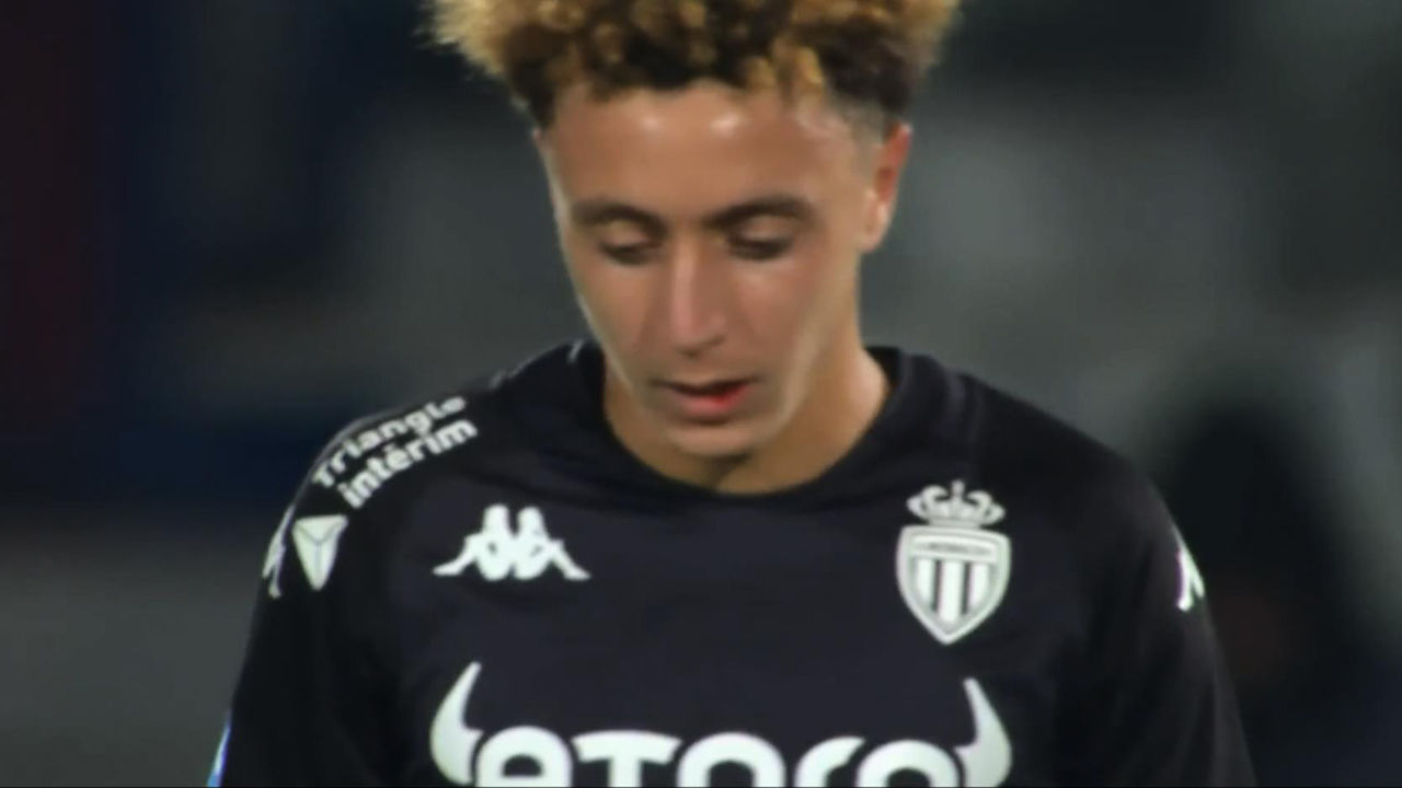 '2005년생 신성' 기록적인 데뷔골 터트리는 벤 세기르 [오세르 vs 모나코] 썸네일