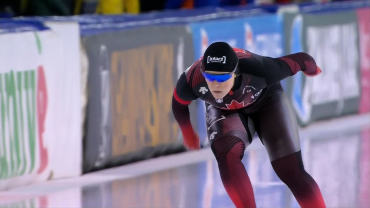 격차를 보여주며 한참 앞서 들어오는 피어먼 [세계선수권 여자 1500m] 썸네일