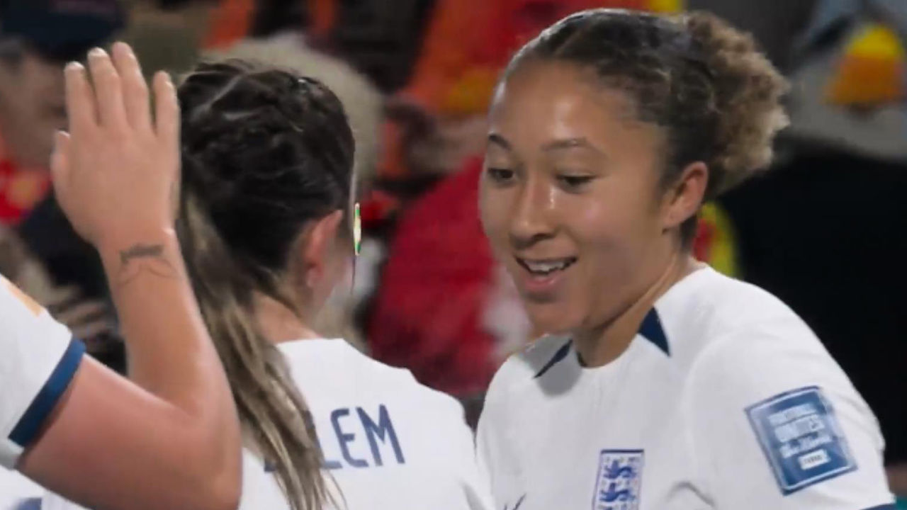 완벽하게 얹힌 발리슛, 추격 의지 꺾는 제임스의 추가골 [중국 vs 잉글랜드] 썸네일