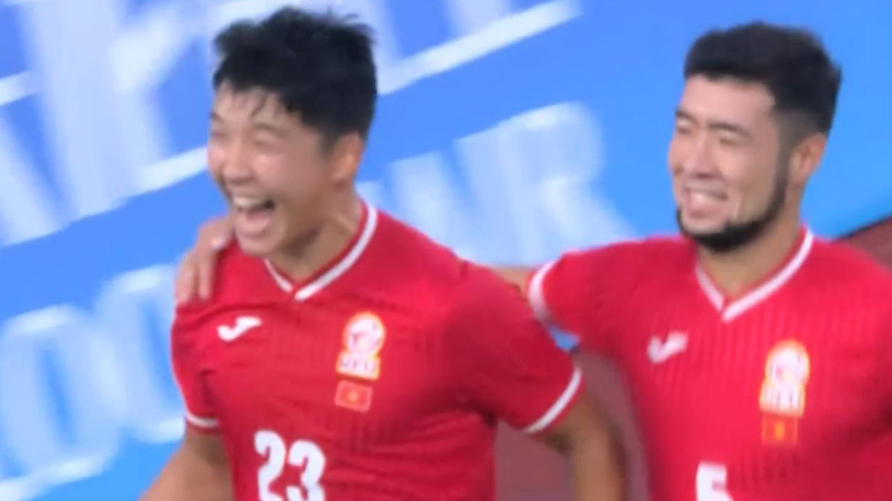 '역습 공격 예상' 박지성-장지현 해설의 키르기스스탄 분석 [대한민국 vs 키르기스스탄] 썸네일