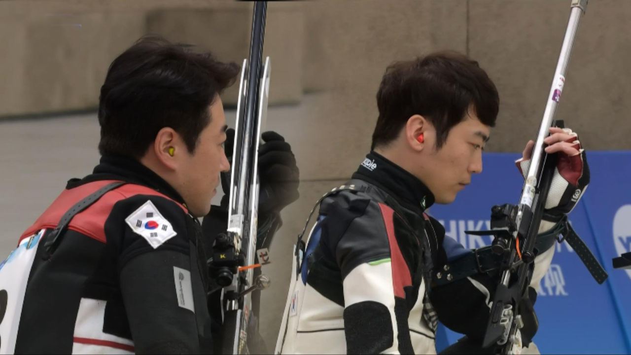 시사 사격하며 영점 체크하는 김종현-김상도 [남자 소총 50M 3자세 결승]
