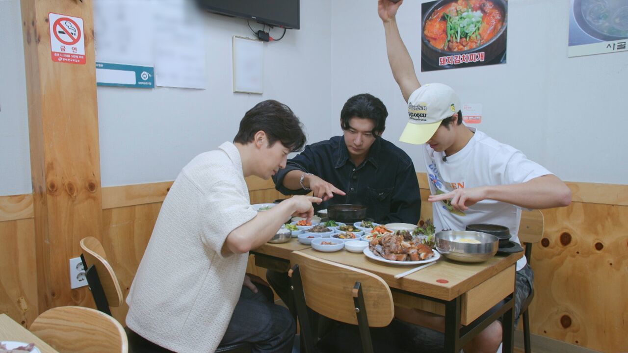 조식을 가성비 넘치는 시장에서 먹는다면?! | 취향zone중 썸네일