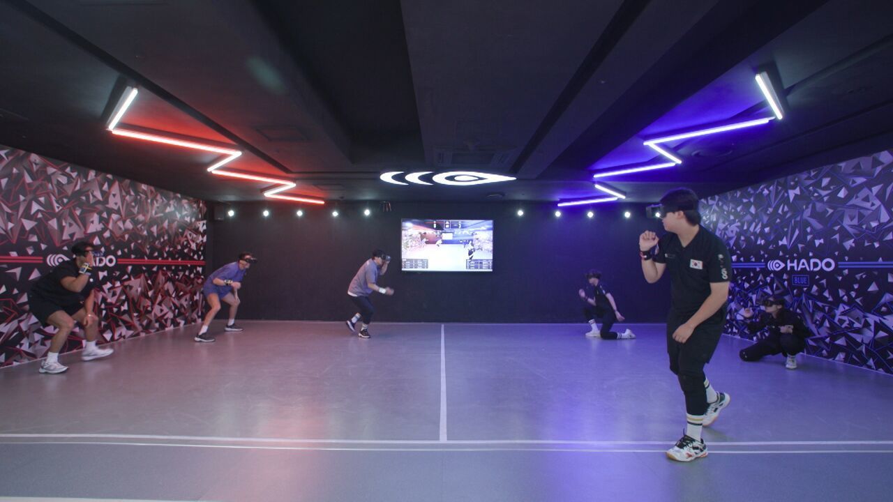 현실과 가상을 넘나드는 HIP한 e스포츠 'AR 피구' | 취향zone중 썸네일