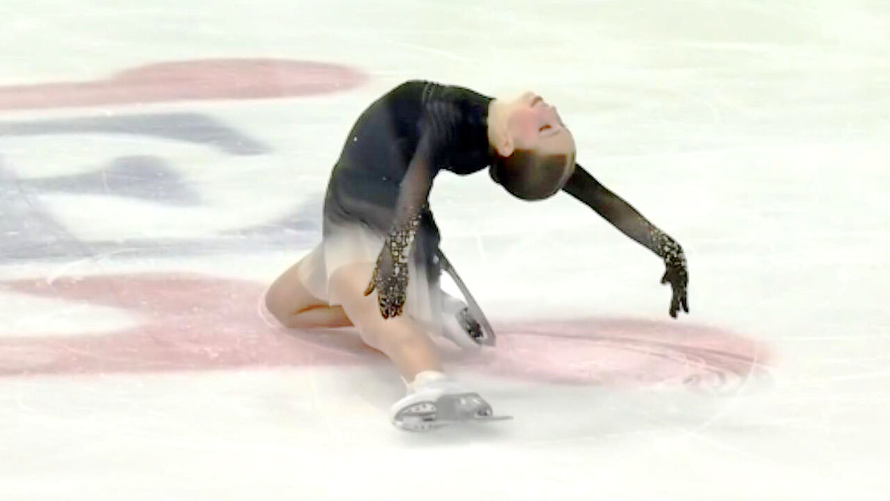 부상에서 돌아와 좋은 연기 펼친 니나 핀자로네 [그랑프리 1차 여자 쇼트] 썸네일