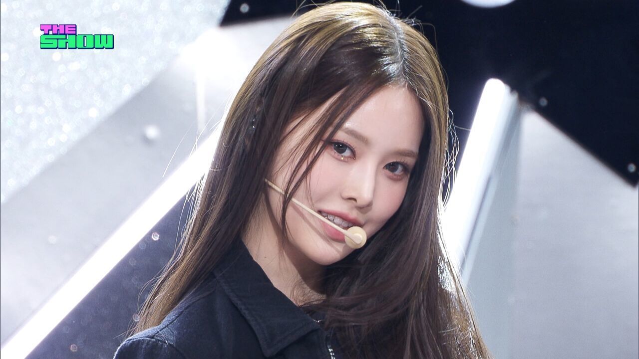 izna - IZNA (이즈나, IZNA) [THE SHOW 241203] 썸네일