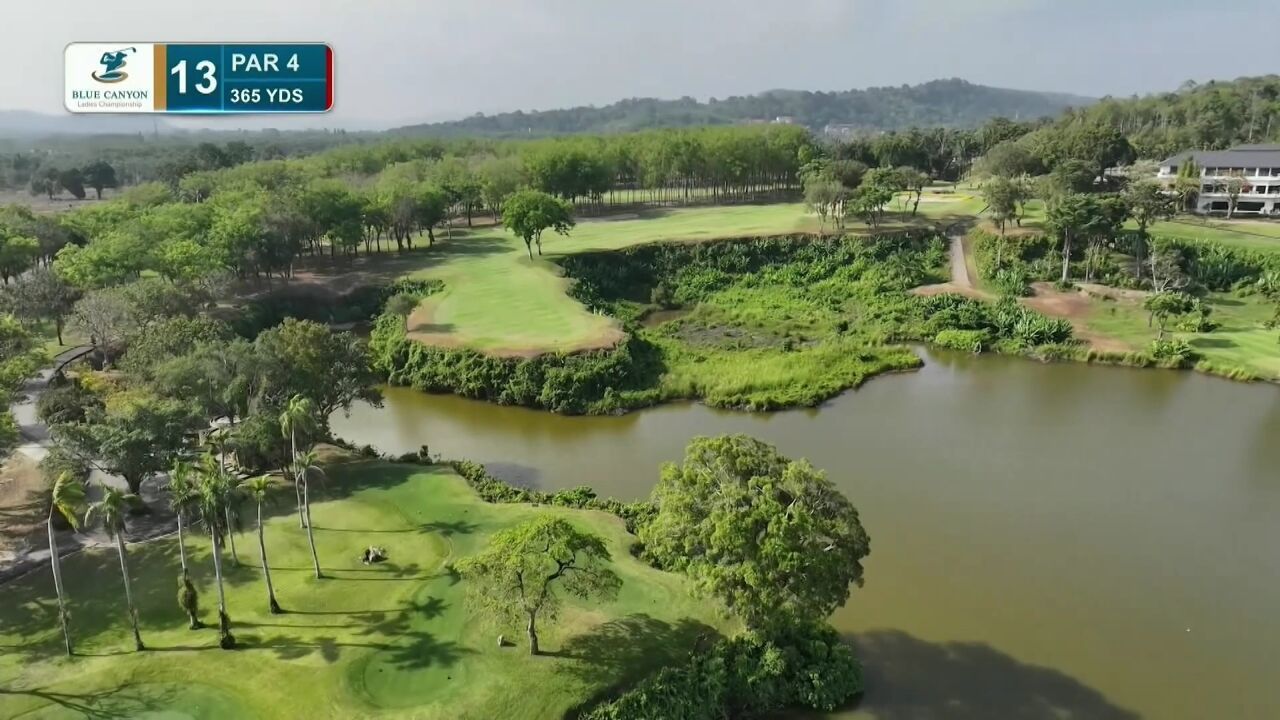 블루캐니언CC - 캐니언코스 13번홀 PAR4 365Yd (자막) 썸네일