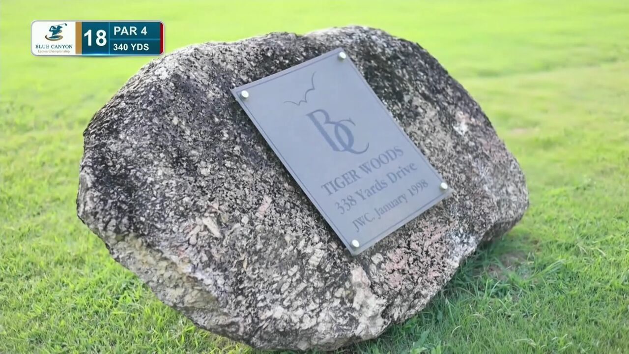 블루캐니언CC - 캐니언코스 18번홀 PAR4 340Yd (자막) 썸네일