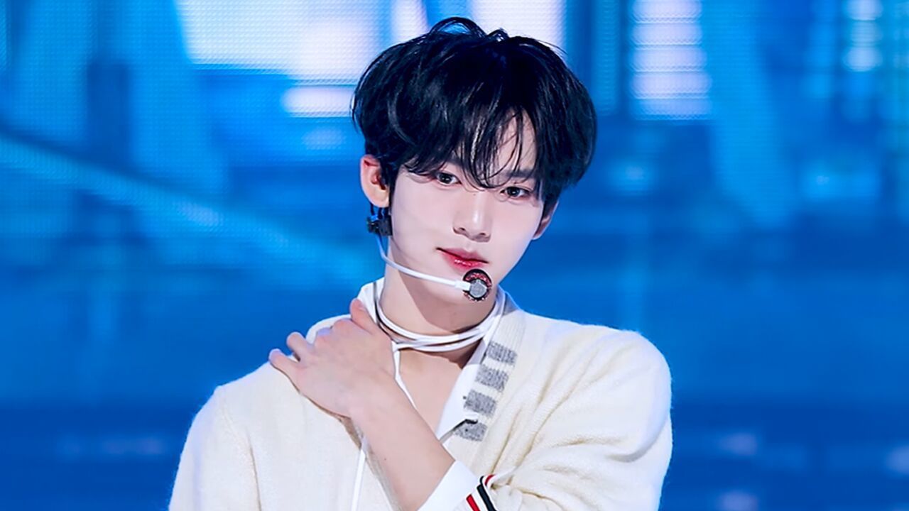 [페이스캠] 제로베이스원 한유진 'BLUE' (ZEROBASEONE HAN YU JIN FaceCam) 썸네일