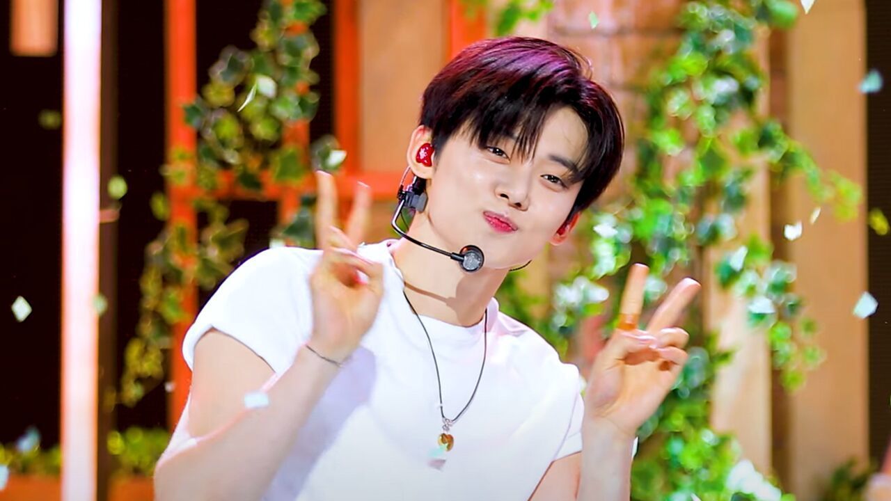 [페이스캠] 투모로우바이투게더 연준 'Love Language' (TXT YEONJUN FaceCam) 썸네일