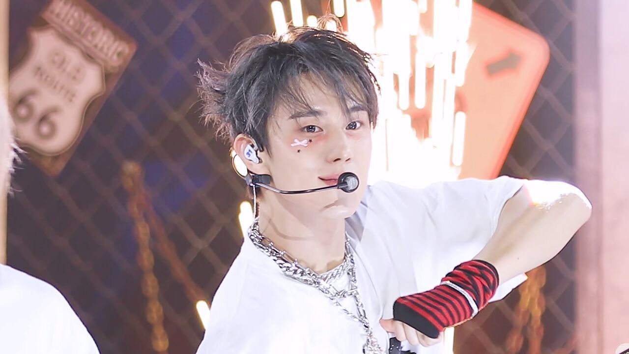 [페이스캠] 피원하모니 인탁 'DUH!' (P1Harmony INTAK FaceCam) 썸네일