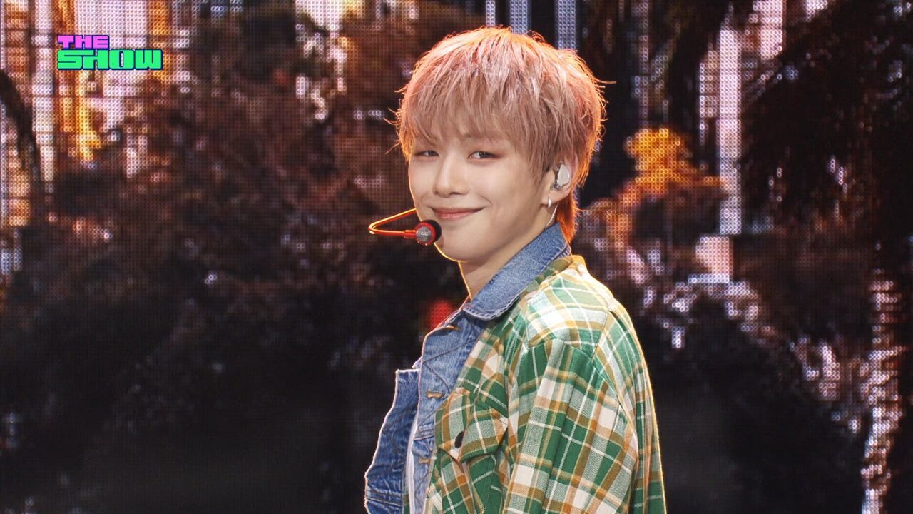 KANGDANIEL(강다니엘) - Movie Star [THE SHOW 250624] 썸네일