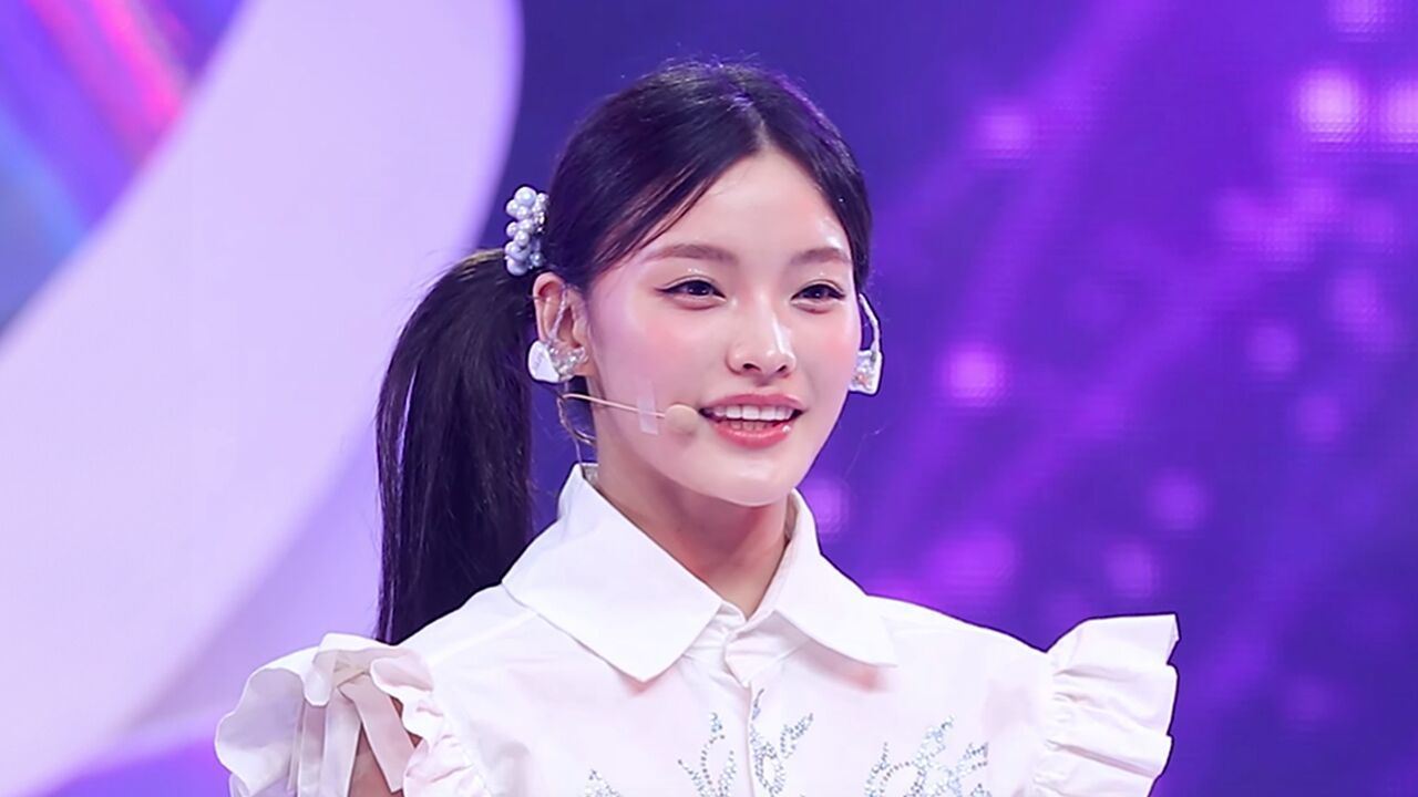 [페이스캠] 아일릿 이로하 '빌려온 고양이' (ILLIT IROHA 'Do the Dance' FaceCam) 썸네일