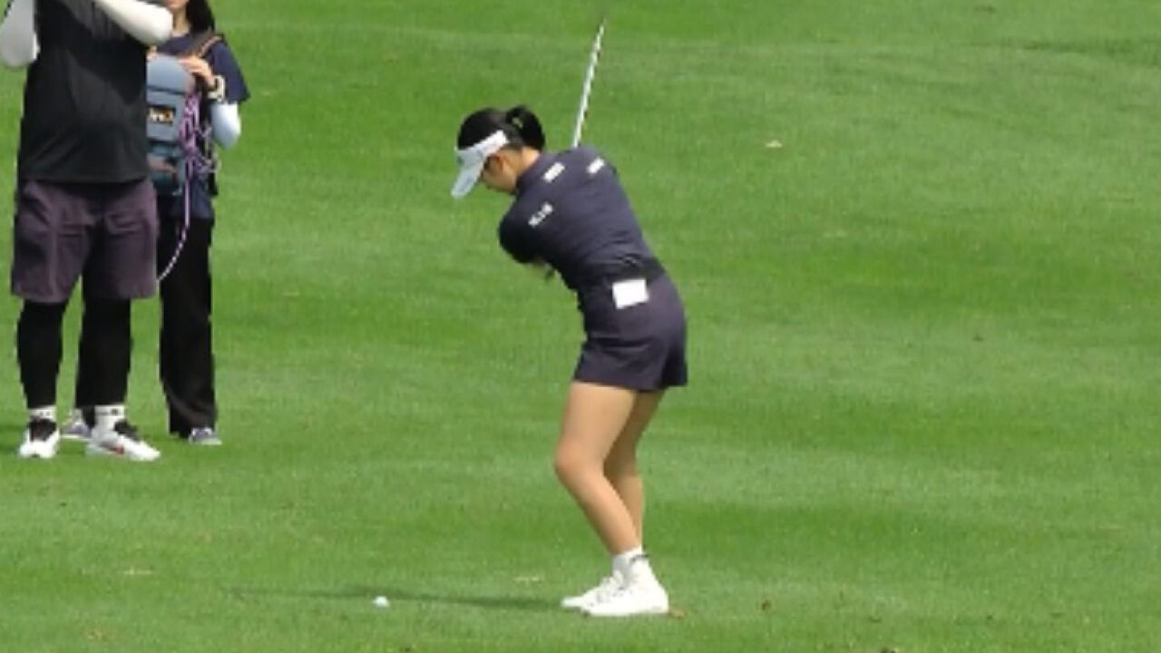 나이스 샷! 21언더파로 대회 마치는 유현조 [맥콜 모나 용평 FR] 썸네일