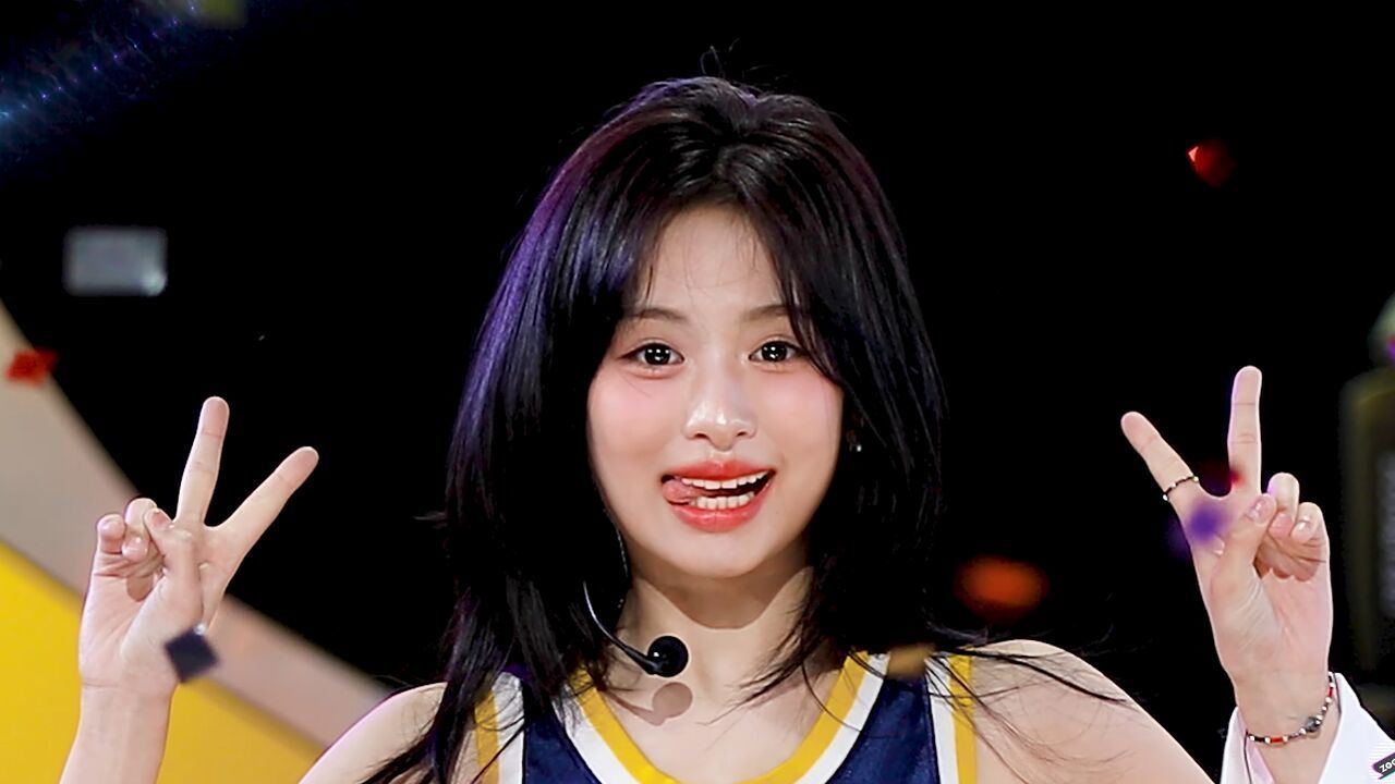 [페이스캠] 베이비몬스터 아현 'HOT SAUCE' (BABYMONSTER AHYEON FaceCam) 썸네일