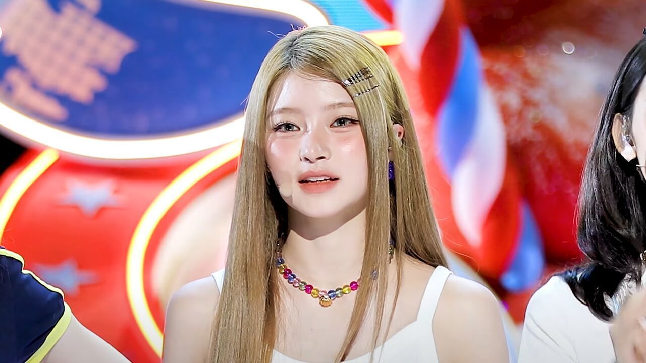 [페이스캠] 키키 하음 'DANCING ALONE' (KiiiKiii HAUM FaceCam) 썸네일