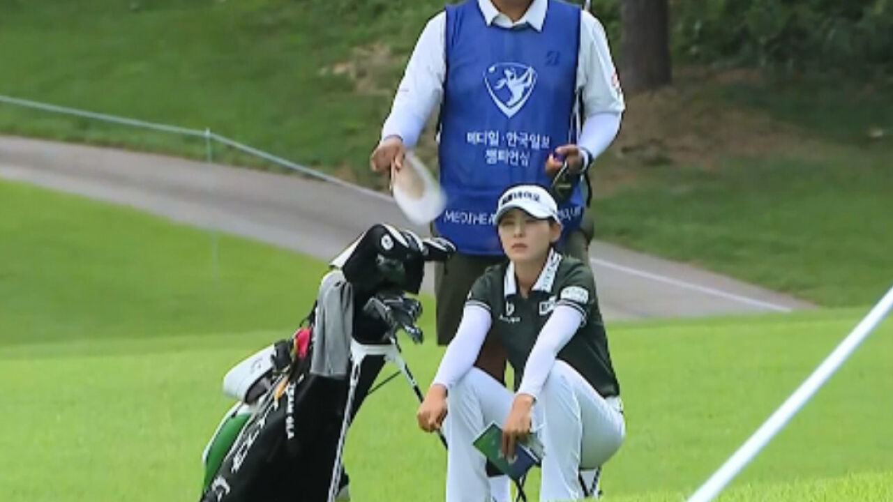 간이의자에서 휴식을 취하는 이지현 [메디힐 · 한국일보 3R]