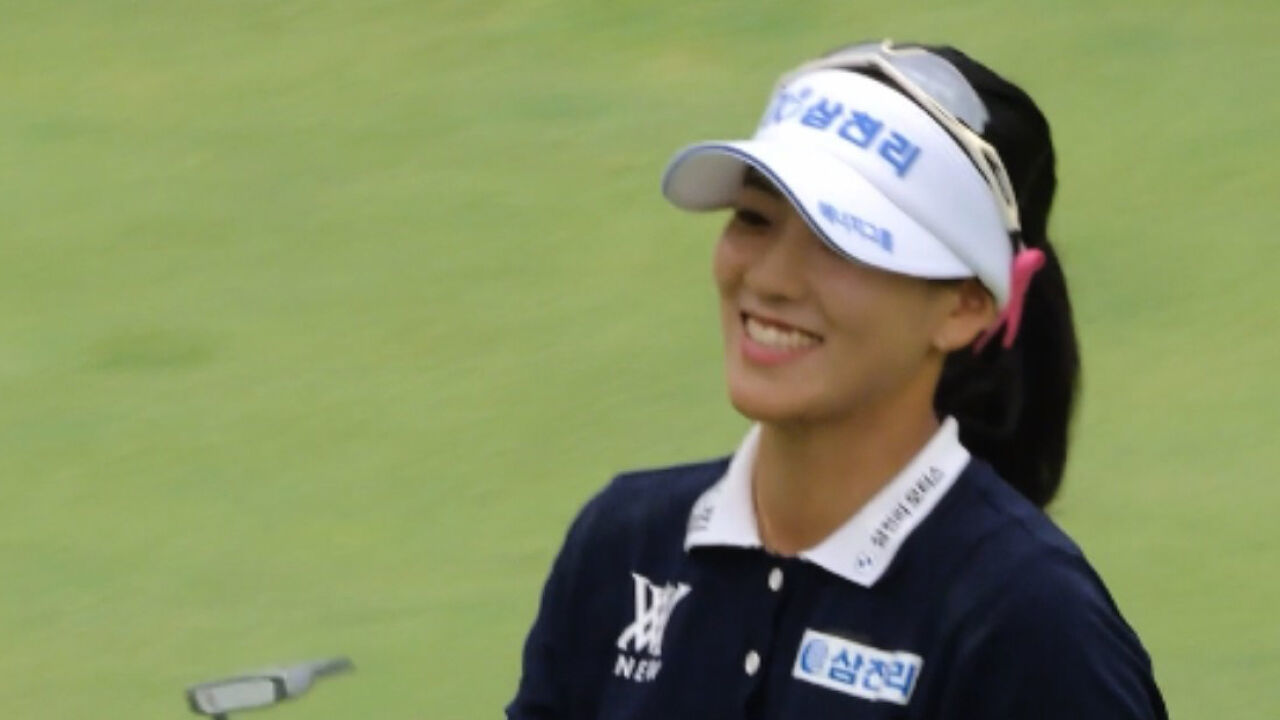 대단했던 하루! 깔끔하게 버디로 경기를 마치는 이재윤 [KB금융 FR]