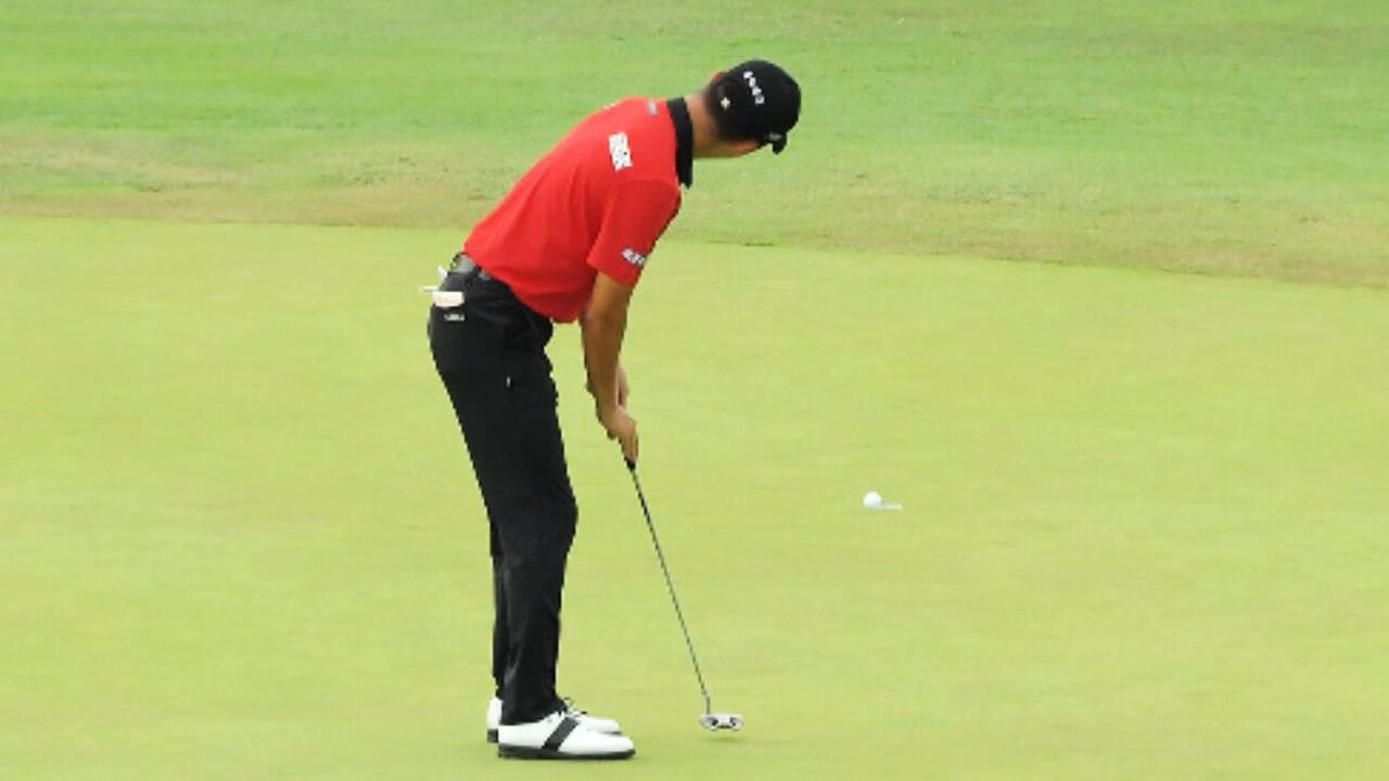 타이거 우즈의 기운을 받아! 선두 추격하는 김백준 [파운더스컵 FR] 썸네일