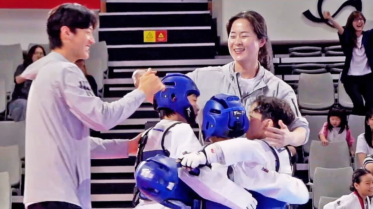 태권왕즈, 값진 단체전 첫 승리를 얻다! 썸네일