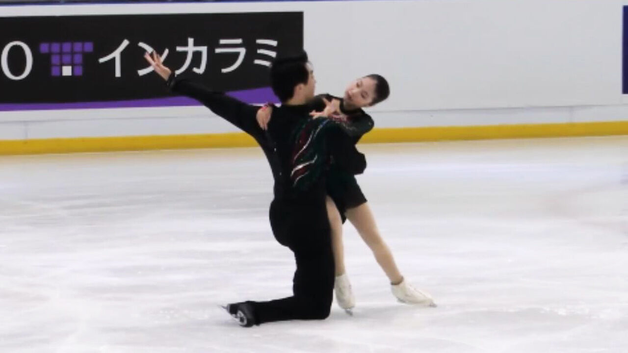 완벽한 무대로 중국에 금메달을 안기는 궈루이-장이원 [주니어 4차 페어 프리] 썸네일