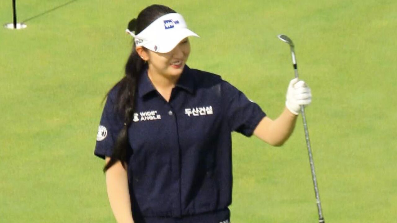 김하늘 해설을 놀라게 한 박혜준의 과감한 버디 퍼팅 [하이트진로 1R] 썸네일