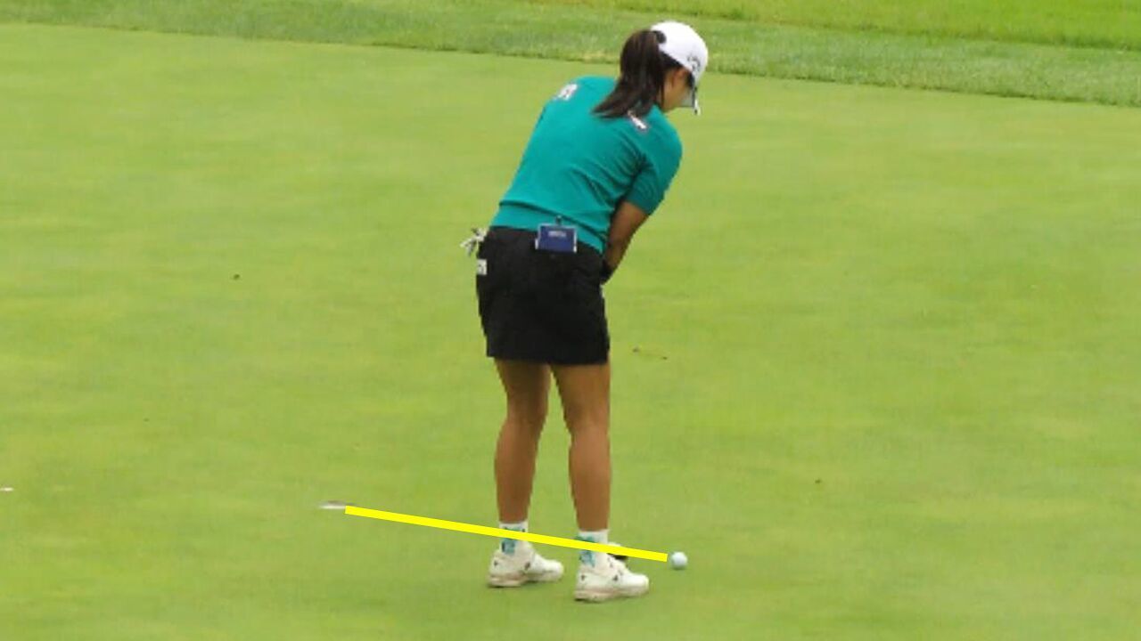 힘찬 응원과 함께하는 성유진의 짧은 거리 퍼팅 [하이트진로 1R] 썸네일