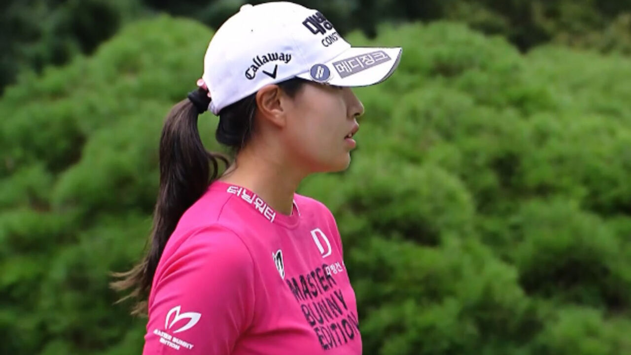 뜨거운 우승 경쟁! 10언더파 돌입하는 성유진 [하이트진로 FR] 썸네일