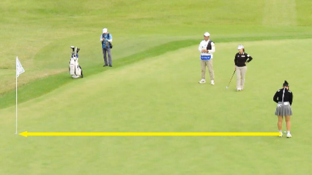 임희정 정확한 라인! 11%의 성공 확률을 뚫은 버디 퍼팅 [상상인 · 한경 1R] 썸네일