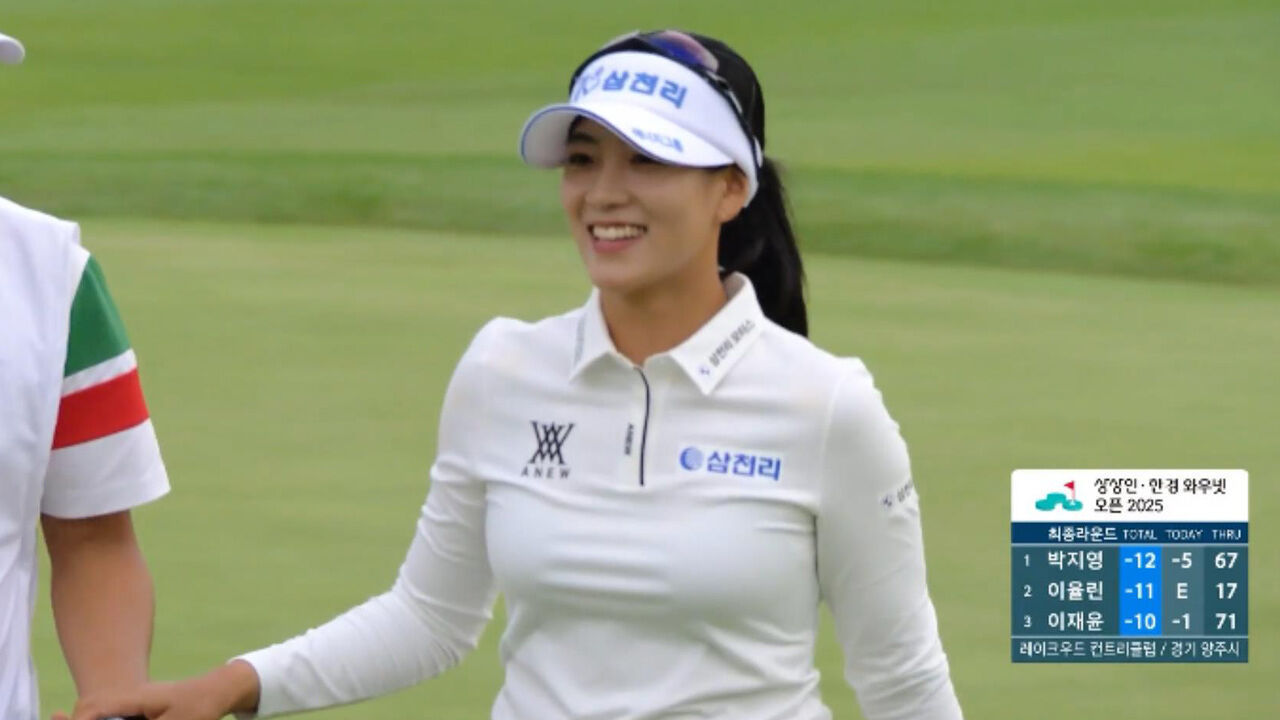 나이스 버디! 활짝 웃으면서 경기를 마치는 이재윤 [상상인 · 한경 FR]